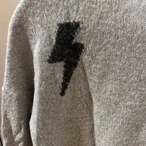 Rails Gray Sweater with Black Lightning Bolts - Picture 4 of 6